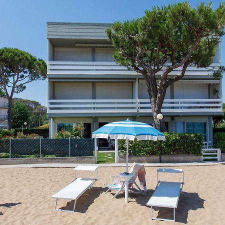 Beach & Relax Лідо-ді-Єзоло Екстер'єр фото